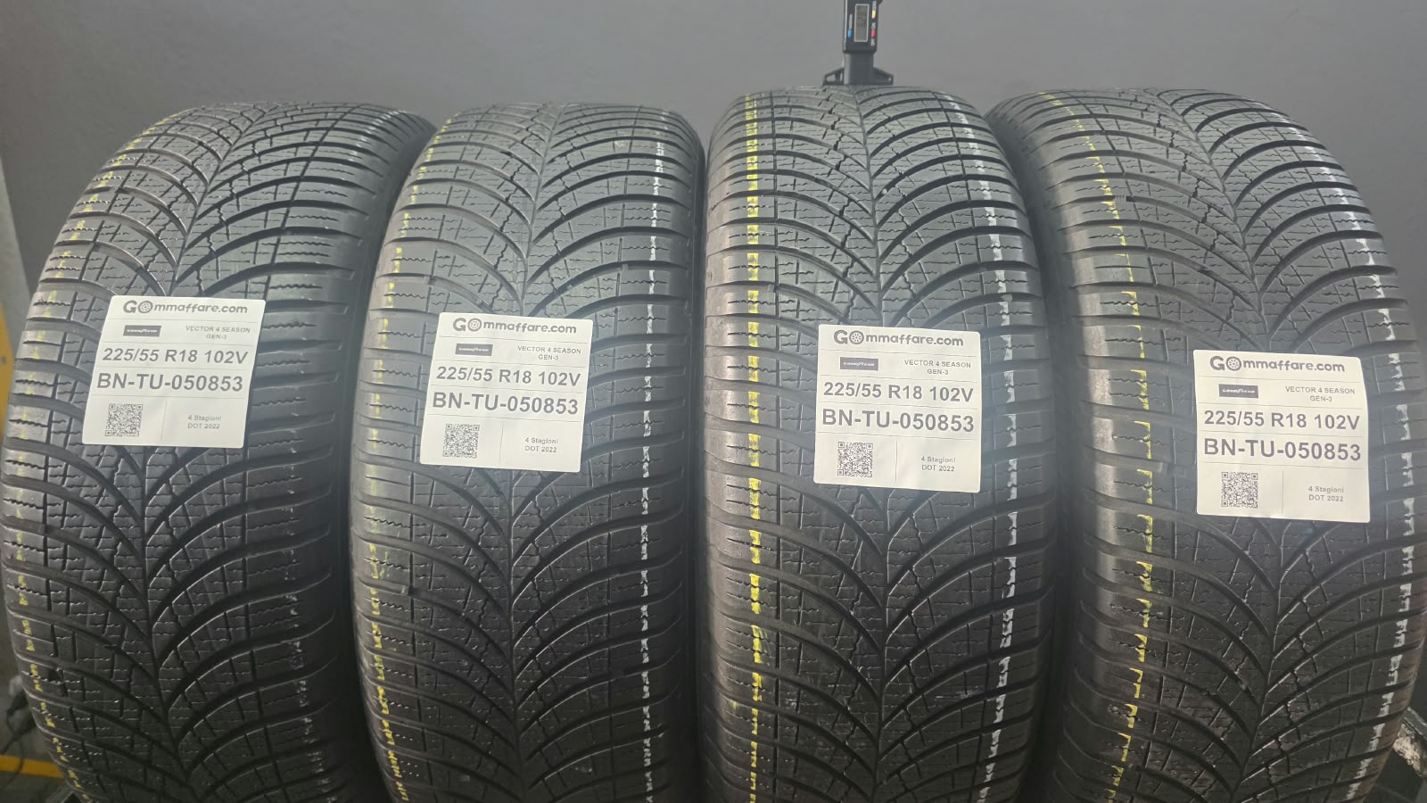 Goodyear VECTOR 4 SEASON GEN-3